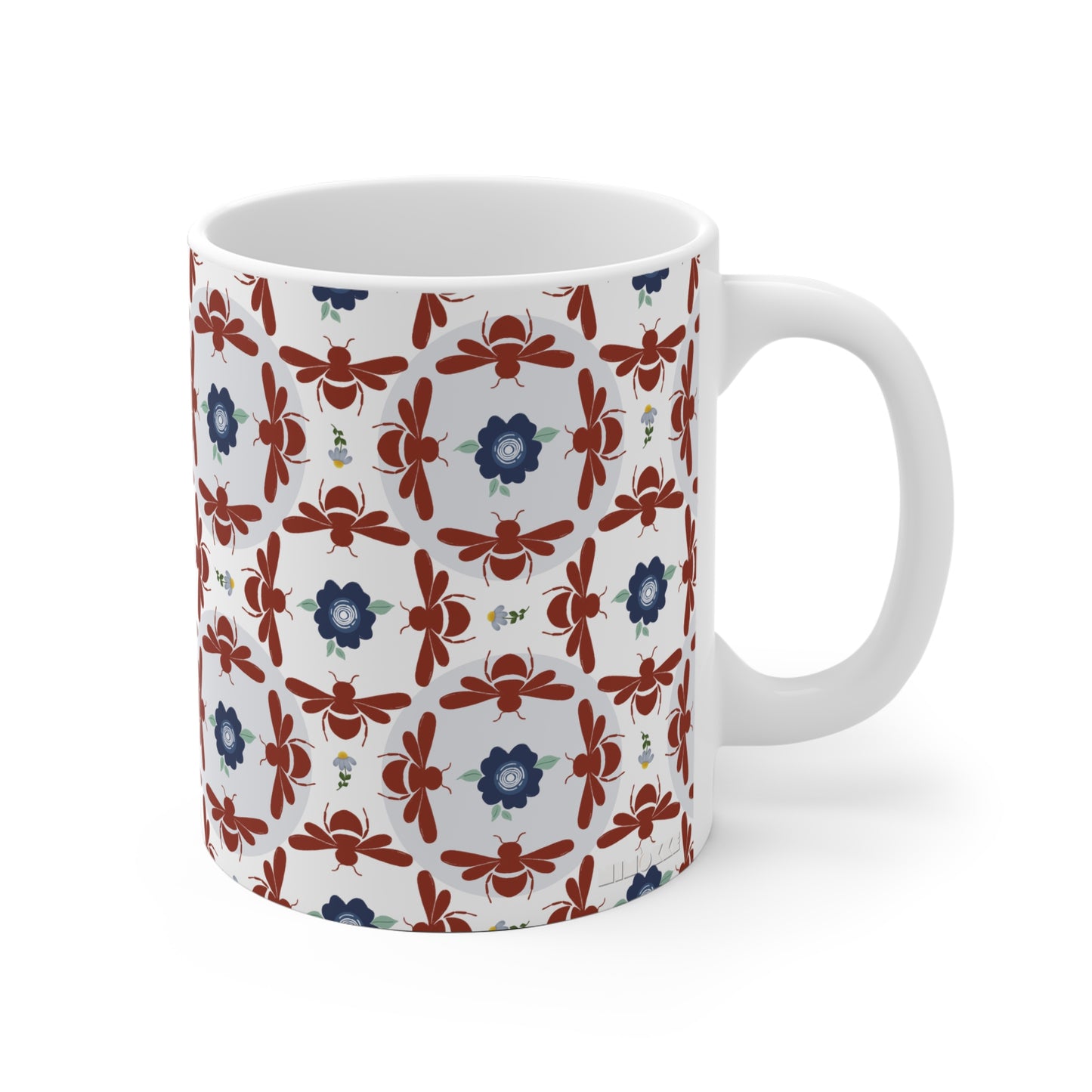 Keramiktasse mit geometrischen Blumen und Bienen in Dunkelrotbraun und Blau